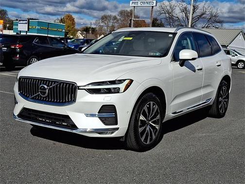2023 Volvo XC60 B5 Plus Bright Theme