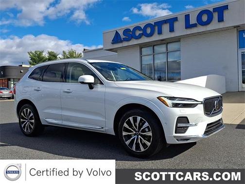 2023 Volvo XC60 B5 Plus Bright Theme