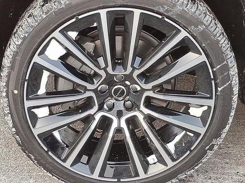 2026 Volvo XC90 Plus, B6 AWD Gas (mild hybrid), Gasoline, Bright, 7 Seats