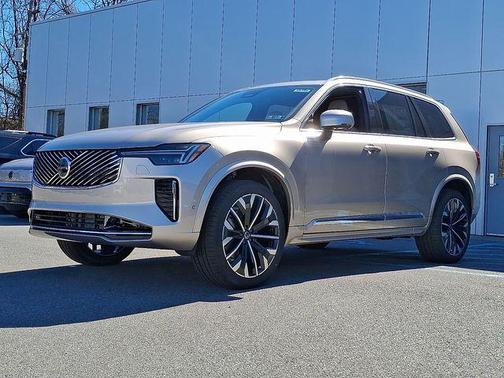 2026 Volvo XC90 B6 Plus 7-Seater