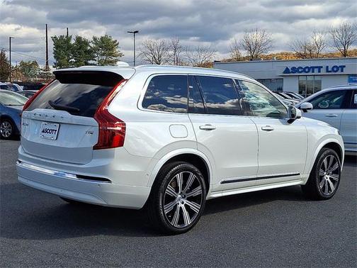 2025 Volvo XC90 Plug-In Hybrid T8 Ultra 7-Seater