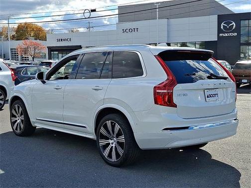 2025 Volvo XC90 Plug-In Hybrid T8 Ultra 7-Seater