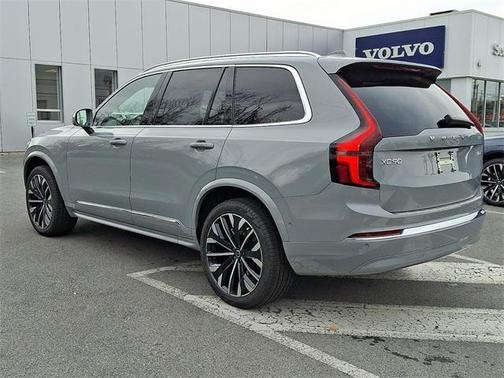2026 Volvo XC90 B6 Plus 7-Seater