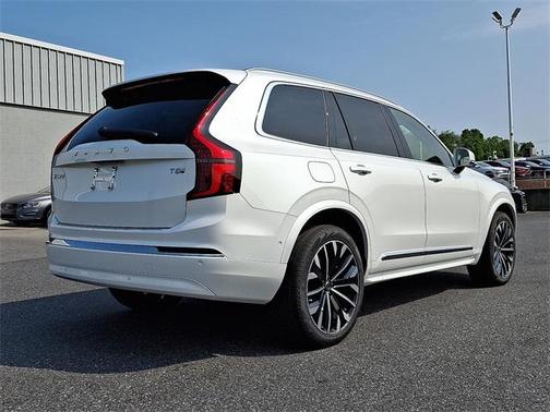 2025 Volvo XC90 Plug-In Hybrid T8 Plus 7-Seater