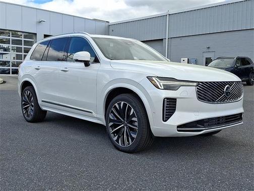 2025 Volvo XC90 Plug-In Hybrid T8 Ultra 7-Seater