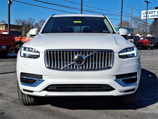 2023 Volvo XC90 Recharge Plug-In Hybrid T8 Ultimate 6-Seater