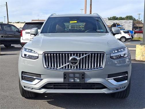 2024 Volvo XC90 B6 Plus Bright Theme 7-Seater