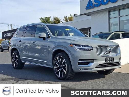 2024 Volvo XC90 B6 Plus Bright Theme 7-Seater