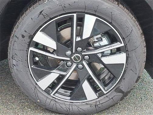Onyx Black Metallic 2026 Volvo XC60 B5 Plus