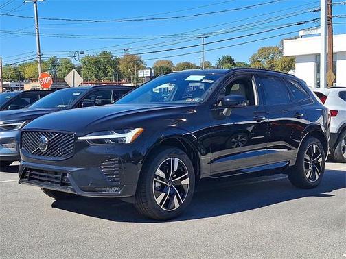 2026 Volvo XC60 B5 Plus