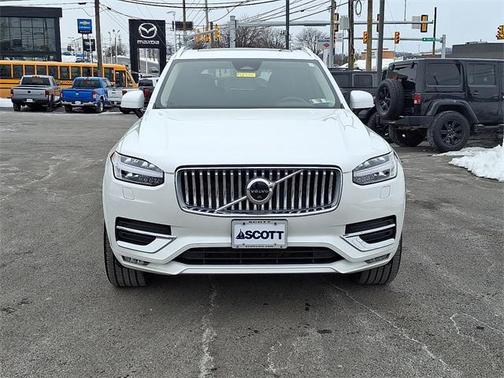 2023 Volvo XC90 B6 Plus 7-Seater