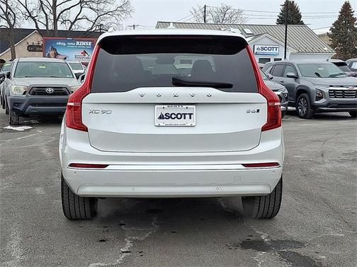 2023 Volvo XC90 B6 Plus 7-Seater