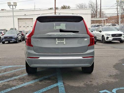 2024 Volvo XC90 Recharge Plug-In Hybrid T8 Ultimate 6-Seater