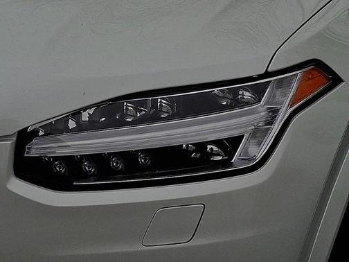 2023 Volvo XC90 B6 Plus 7-Seater