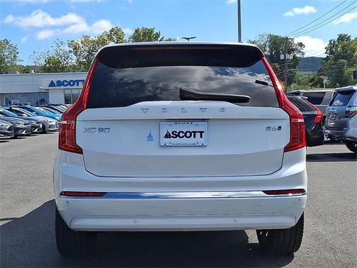 2023 Volvo XC90 B6 Plus 7-Seater