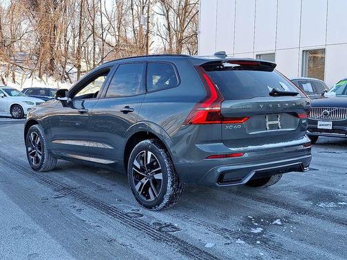 2026 Volvo XC60 B5 Plus