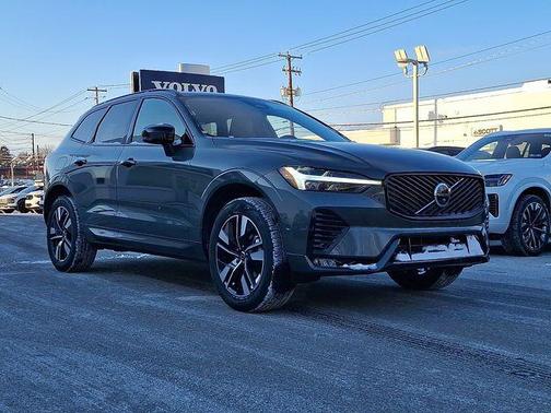 2026 Volvo XC60 B5 Plus