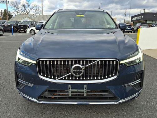 2023 Volvo XC60 B5 Plus Bright Theme