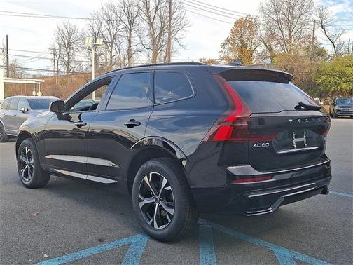 2026 Volvo XC60 B5 Core