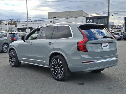 2025 Volvo XC90 B6 Plus 7-Seater