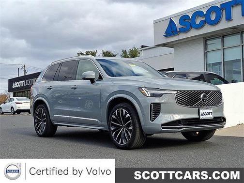 2025 Volvo XC90 B6 Plus 7-Seater