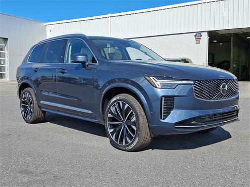 2025 Volvo XC90 Plug-In Hybrid T8 Ultra 7-Seater