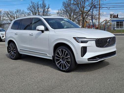 Crystal White Pearl 2026 Volvo XC90 Plus, B6 AWD Gas (mild hybrid), Gasoline, Bright, 6 Seats