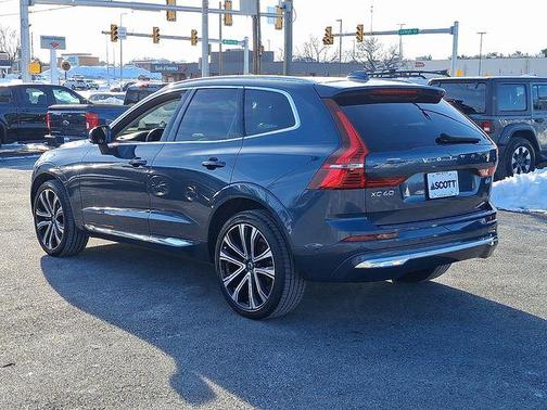 2023 Volvo XC60 B6 Ultimate Bright Theme