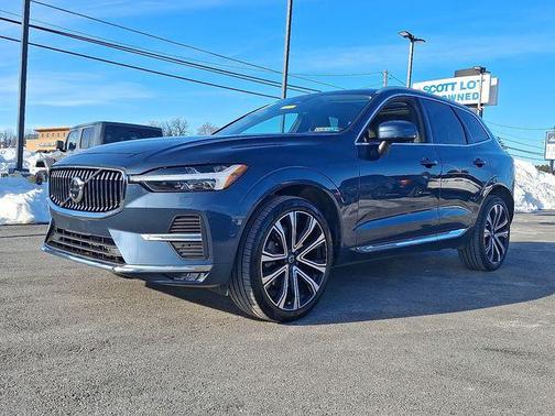 2023 Volvo XC60 B6 Ultimate Bright Theme