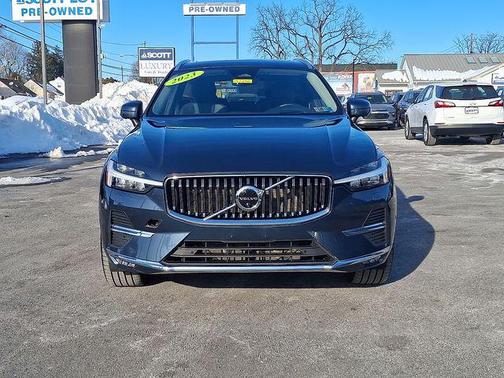 2023 Volvo XC60 B6 Ultimate Bright Theme