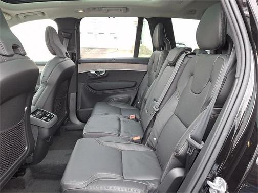 2026 Volvo XC90 B6 Ultra 7-Seater