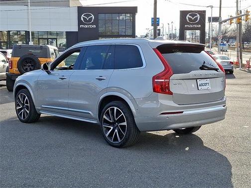 2023 Volvo XC90 B6 Plus 7-Seater