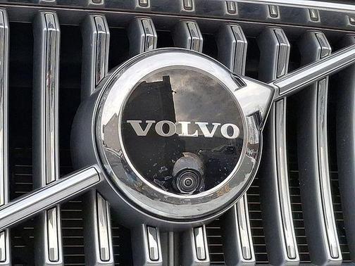 2024 Volvo XC90 B6 Plus Bright Theme 7-Seater