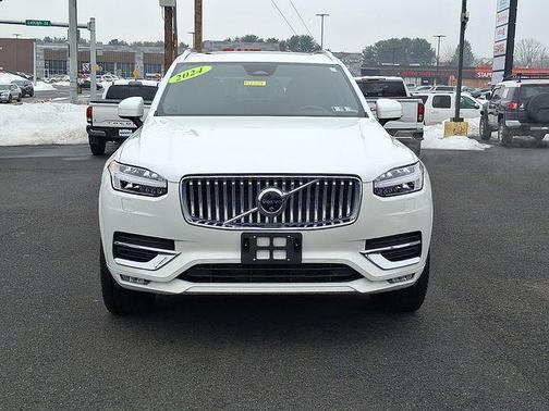 2024 Volvo XC90 B6 Plus Bright Theme 7-Seater