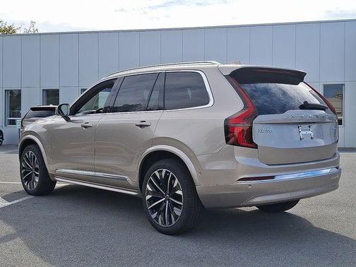 2026 Volvo XC90 B6 Plus 7-Seater