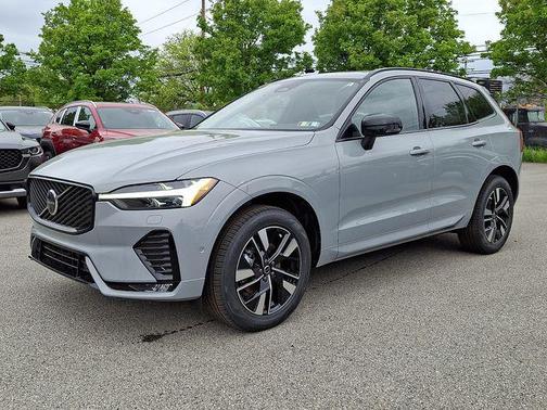 Vapour Grey Metallic 2026 Volvo XC60 B5 Plus