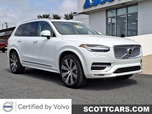 Crystal White Metallic 2023 Volvo XC90 B6 Ultimate 7-Seater