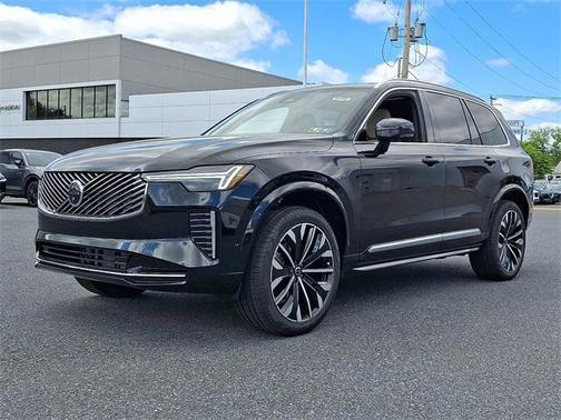 2025 Volvo XC90 B6 Plus 7-Seater