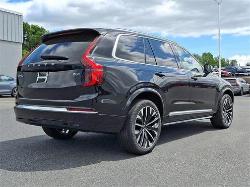 2025 Volvo XC90 B6 Plus 7-Seater