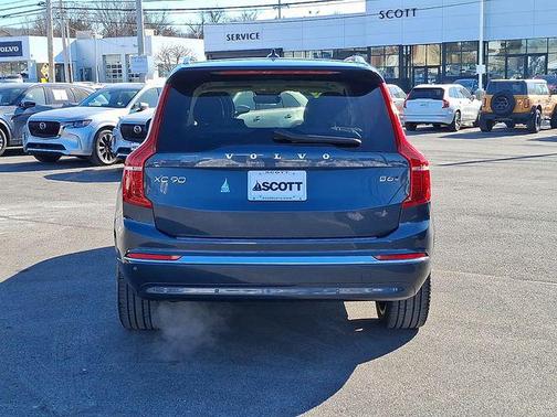 2023 Volvo XC90 B6 Plus 6-Seater