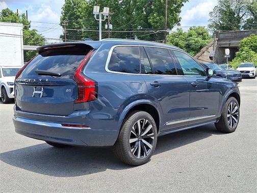 2026 Volvo XC90 B5 Core