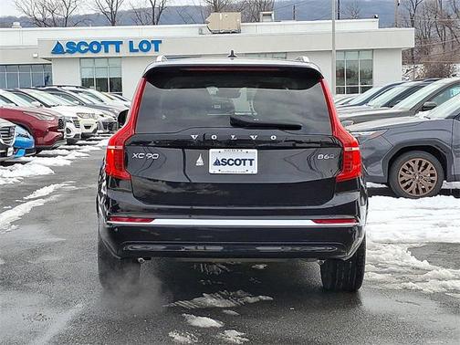 2023 Volvo XC90 B6 Ultimate 7-Seater