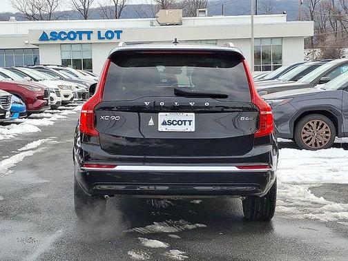 2023 Volvo XC90 B6 Ultimate 7-Seater