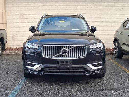 2023 Volvo XC90 B6 Ultimate 7-Seater