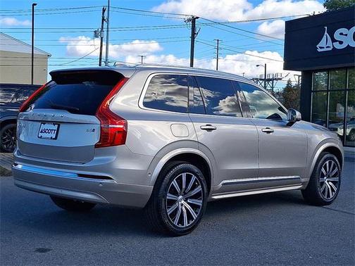2024 Volvo XC90 B6 Plus Bright Theme 7-Seater