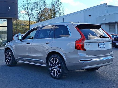 2024 Volvo XC90 B6 Plus Bright Theme 7-Seater