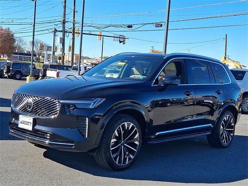 2025 Volvo XC90 B6 Plus 7-Seater