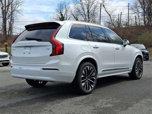 2025 Volvo XC90 Plug-In Hybrid T8 Ultra 7-Seater