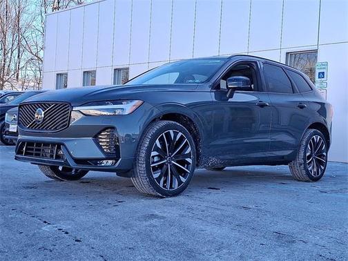 2026 Volvo XC60 B5 Ultra