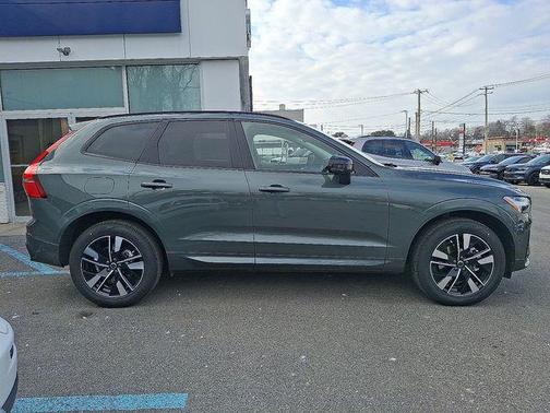 Forest Lake 2026 Volvo XC60 B5 Plus